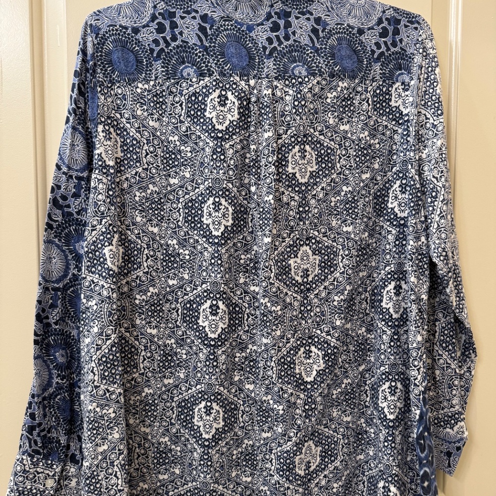 Westbound Women's 2X Long Sleeve Button Down - Picture 3 of 5